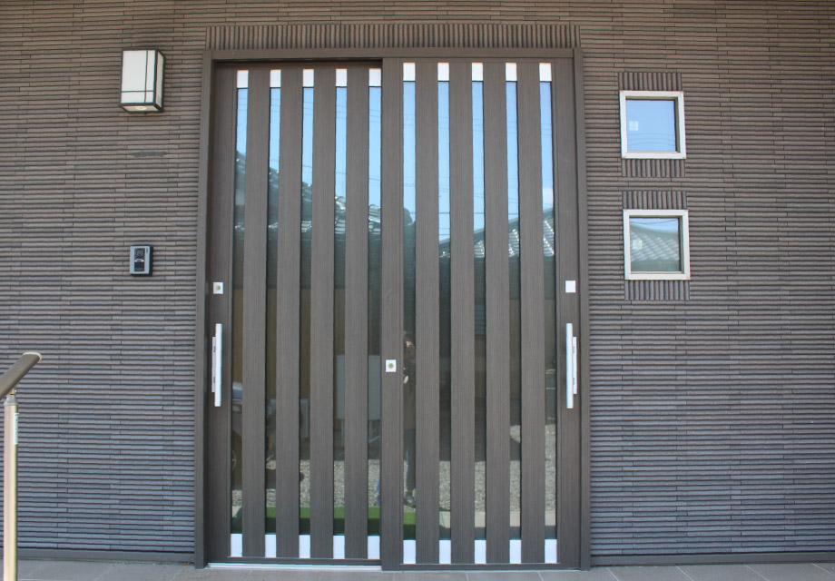 Entrance area-slide01